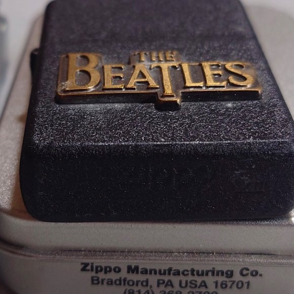 VINTAGE ZIPPO - The Beatles - Brass Emblem - Picture 5 of 5